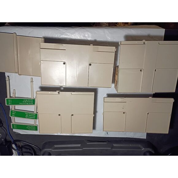 Hot Wheels Mattel Deluxe Lot Buildings Signs & More - Picture 10 of 14